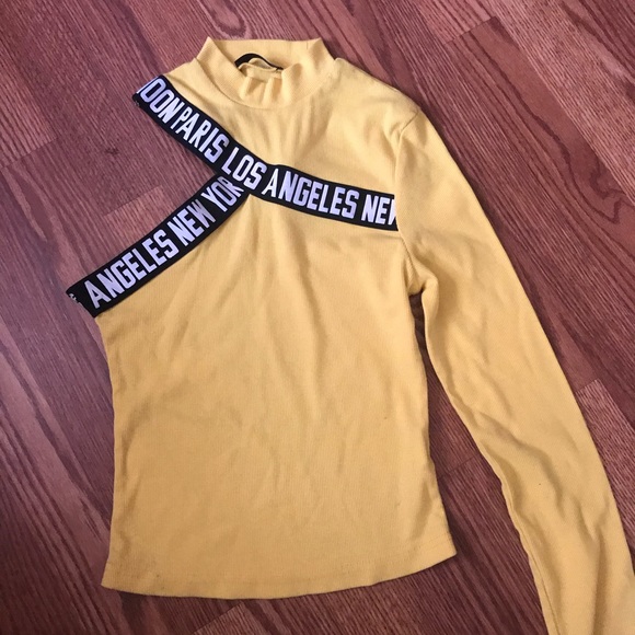 Top - Picture 1 of 1